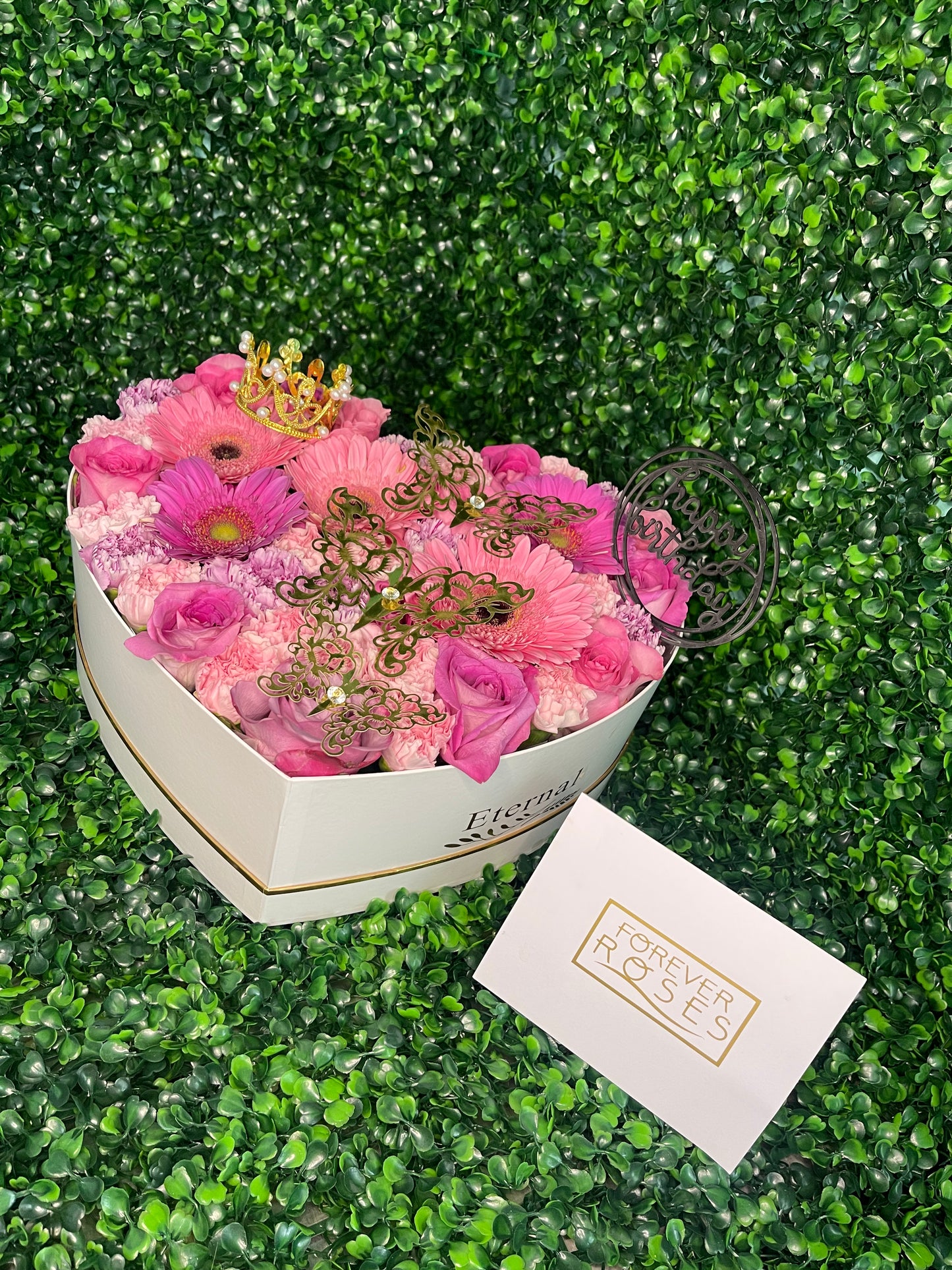 Summer Care Heart Box - forever roses store